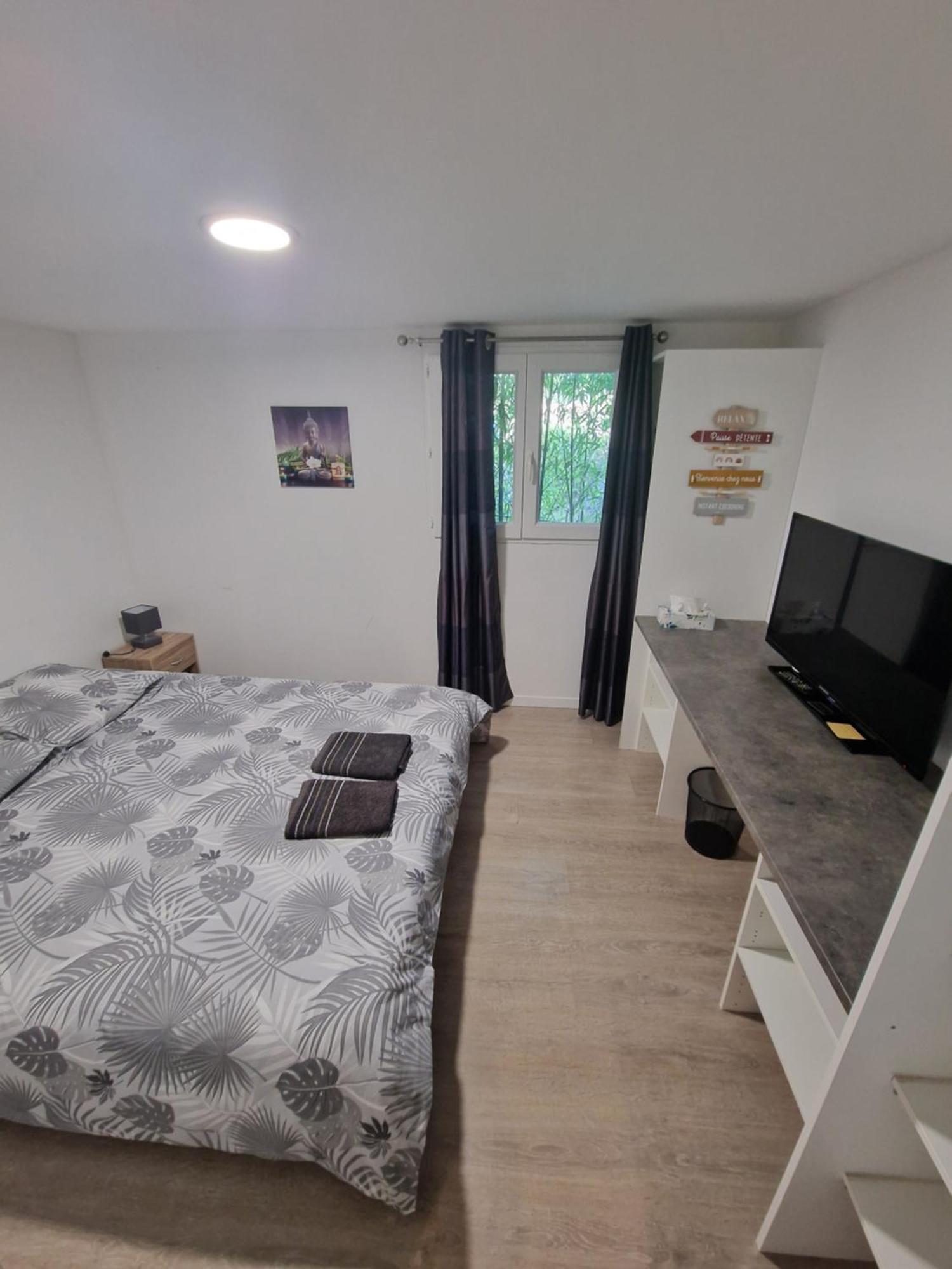 Chambre Chez L Habitant Petit Dejeuner Compris Fréjus Exterior foto